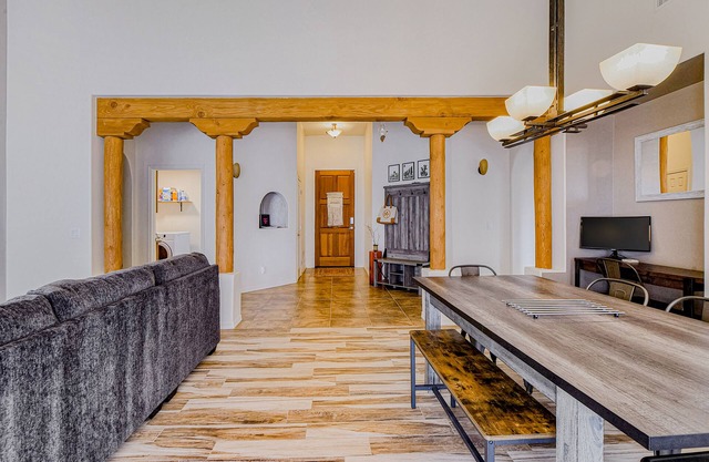Dreamy desert escape with mountain views, private pool & hot tub - near downtown