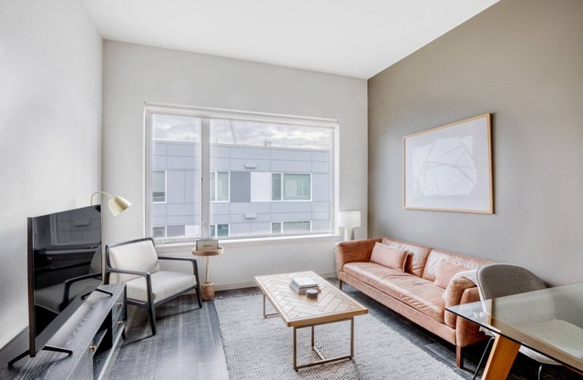 Dreamy First Hill 1BR w/Gym, Roof & Lounge, nr Pioneer Sq, by Blueground