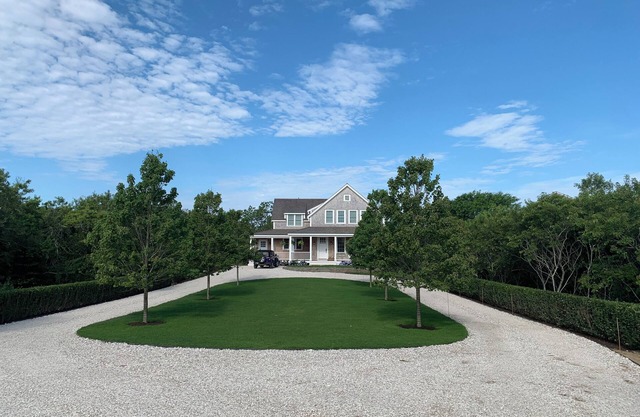 Dreamy Nantucket Estate walking distance to town. Just steps to Steps Beach!