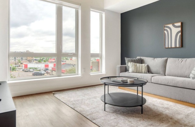 Dreamy Sloan's Lake 1BR w/ Roof Deck, Gym & W/D, by Blueground