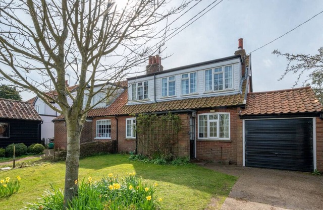 Drift Cottage - Four Bedroom House, Sleeps 8