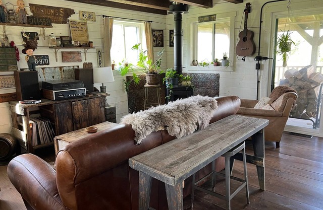 Driftless Log Cabin w/Kickapoo Valley View
