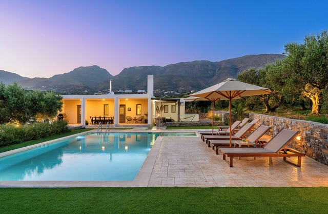 "Drosia Villa" Private Nature Getaway!