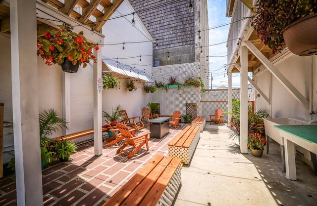 Dry Dock Inn