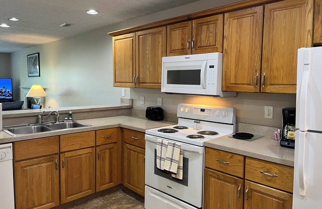 Dublin location! Lots of Space & Wooded too!