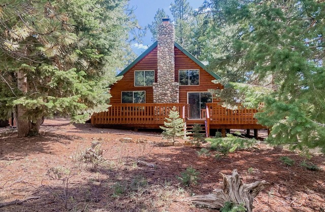 Duck Creek Cabin in the National Forest central Brian Head, Bryce Canyon & Zion