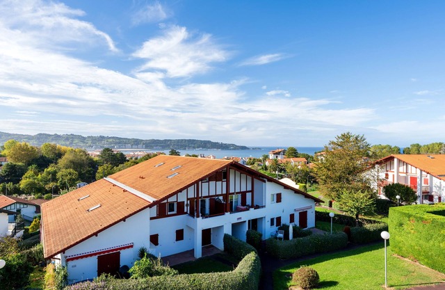Duplex Apartment with Shared Pool and Sea View