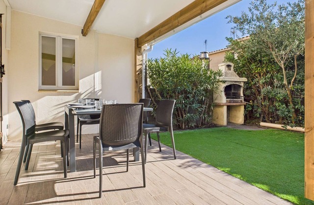 Duplex Climatisé 2 Pièces, Terrasse Sud-Ouest, Parking Privé, Proche Commodités