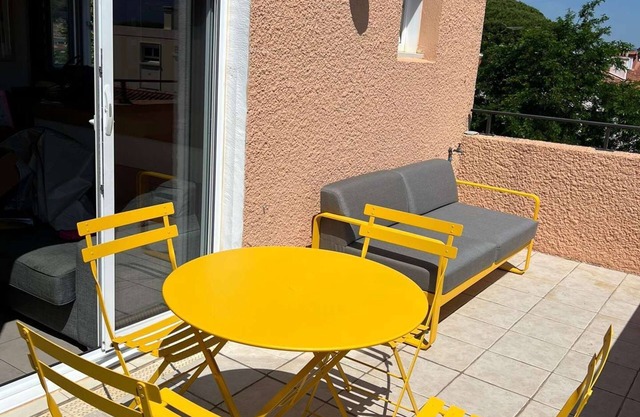 Duplex Contemporain, Climatisation à Deux pas de la mer