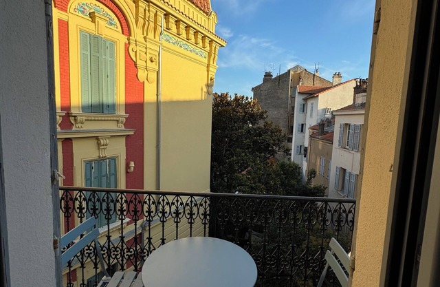 DUPLEX heart of Cannes with amazing terrace en plein soleil