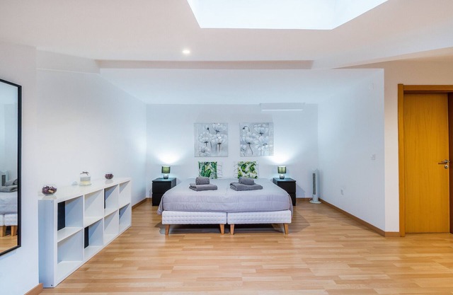 Duplex in Albufeira located 500m from Oura beach and close to shops