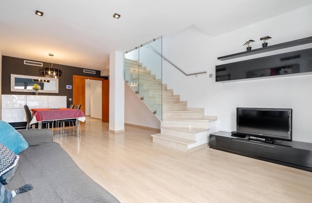 Duplex with free parking only 250m beach