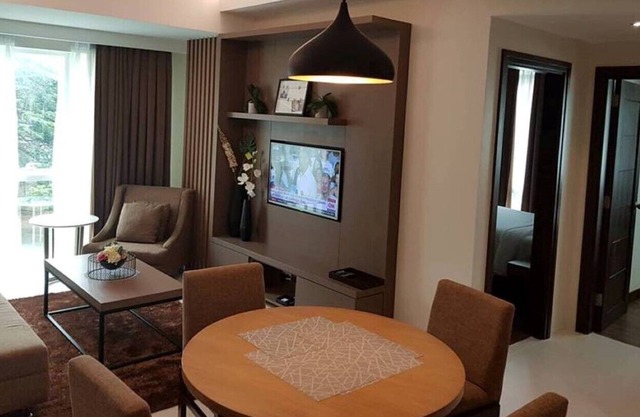 E1 - Comfortable 2-bedroom suite at The Padgett Place