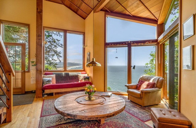 EAGLE'S NEST: Ocean View - Connect with the Soul of the Oregon Coast