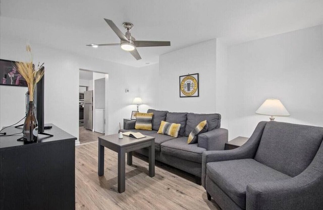 East Allegheny Apartment | Driveway Parking!