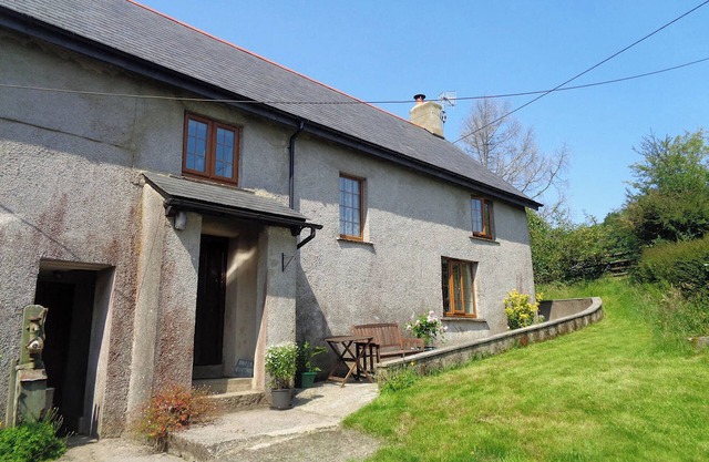 East Hook Holiday Cottages - Daisy Cottage