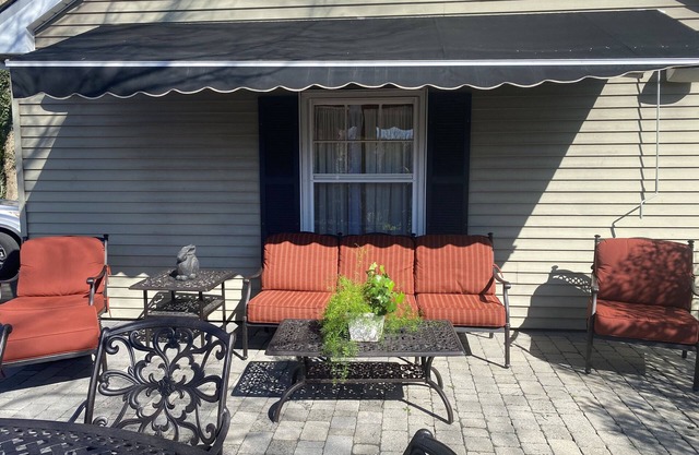 East Hwy.71. 4 bedrooms, 2 bathrooms. Sleeps 10. Shower outsid. Beach badges.