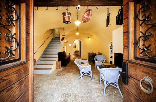 Eat sleep and wander Bosa historic central house