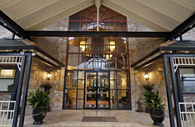 Echoes Boutique Hotel and Restaurant