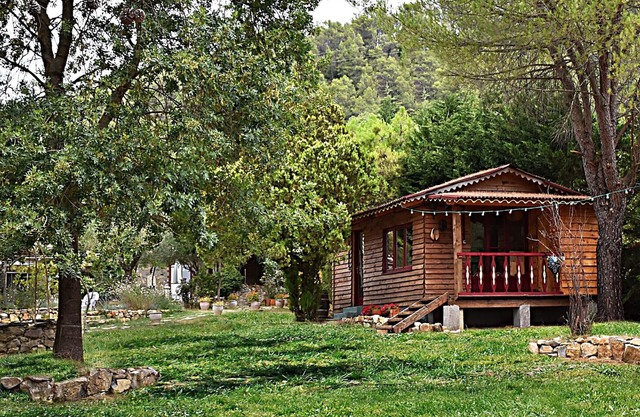 ECOGITE CHALET WITH HEATED POOL