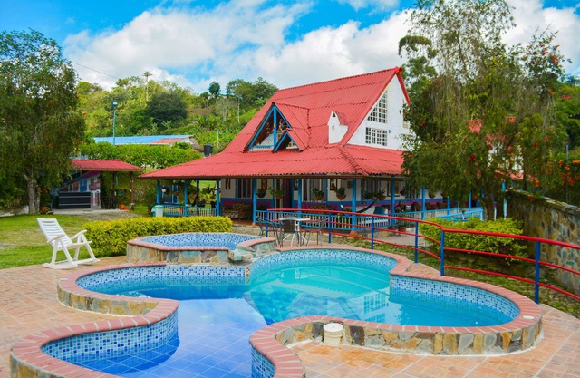 EcoHotel Colibrí