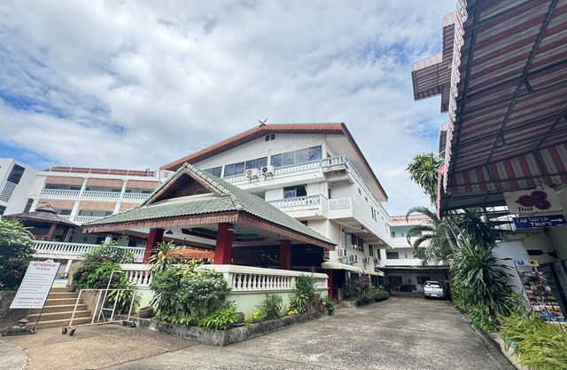 Economical Double Room | Cool & Comfy Stay