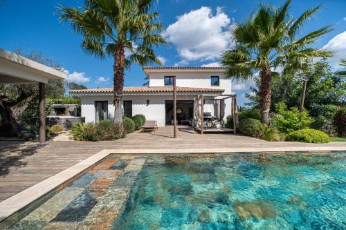 Eden Balinais Piscine et Jacuzzi 18 min des plages