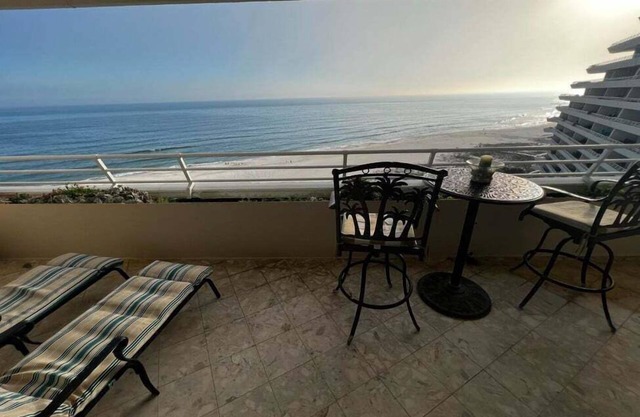 Eden Condo E900 | Beachfront | 3 Pools | On-Site Day Spa & Salon | My Beach Getaways