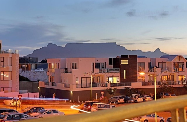 Eden On The Bay 108 - Two Bedroom Apartment, Sleeps 4