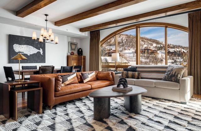 Edgemont 2506 - Ski-In/Out Luxury - 2BR/2BA w/Fireplaces, Hot Tubs & Fire Pit