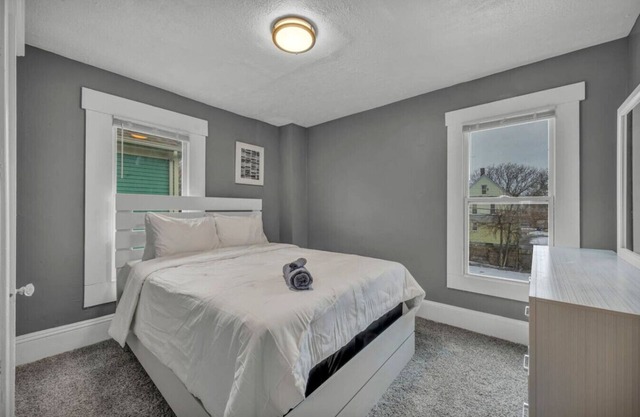 Edgewater Beach Haven - Night Shift Nest Room