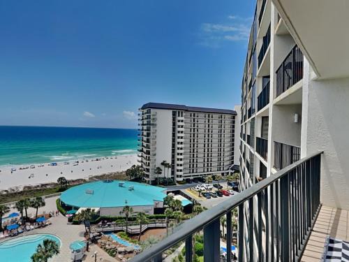 Edgewater Tower I 907