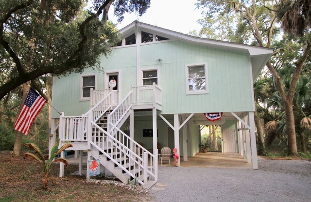 Edisto Beach Getaway!- Beach Walk!