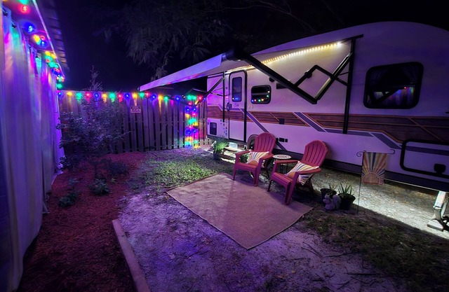 Edith - Vintage Cruiser RV in Springs Country