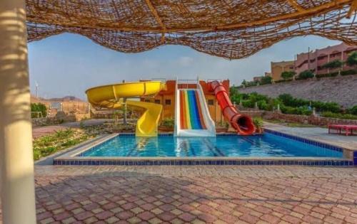 El Ain El Sokhna-Villa at Fanar De Luna Resort Seaview