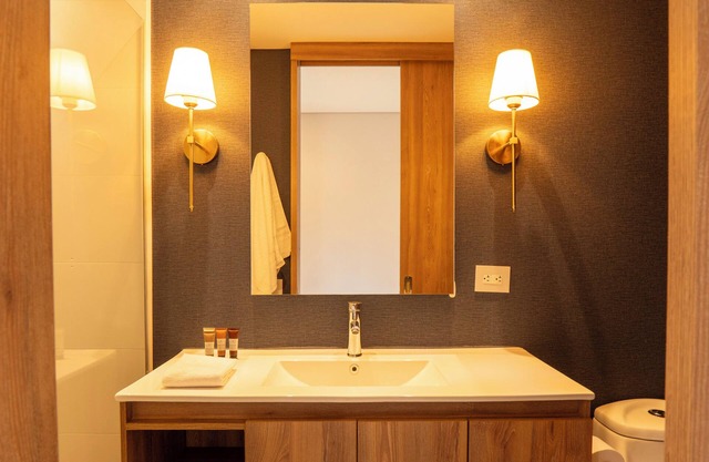 Elegant 3 bedroom apartment in quiet and central area 201