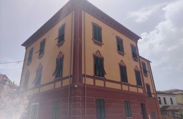 elegant apartment in the historic center of Sarzana