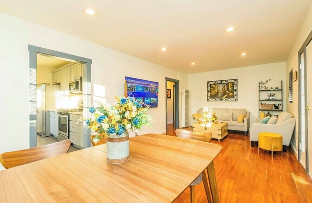 Elegant Comfort on Historic Route 66 Attractions