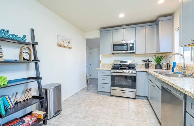 Elegant Country Retreat With Serene Patio Haven