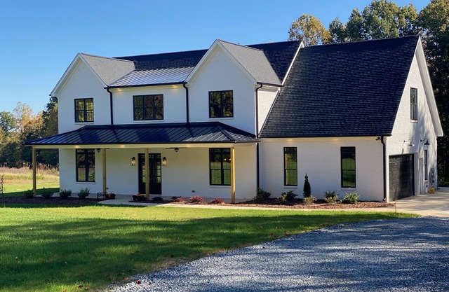 Elegant Countryside Modern Farmhouse