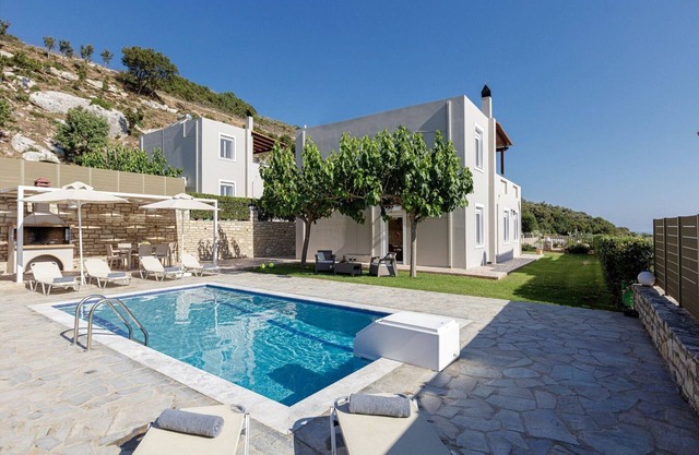 Elegant Crete Villa | Villa Royce | 3 Bedrooms | Private Pool | Amazing Views.