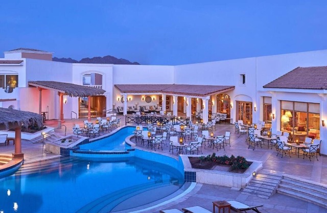 Elegant Red Sea Escape with Beach Access, Spa, Pools & Diving Experiences
