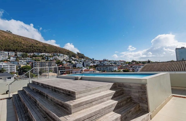 Elegant Green Point Escape | Views |Pool