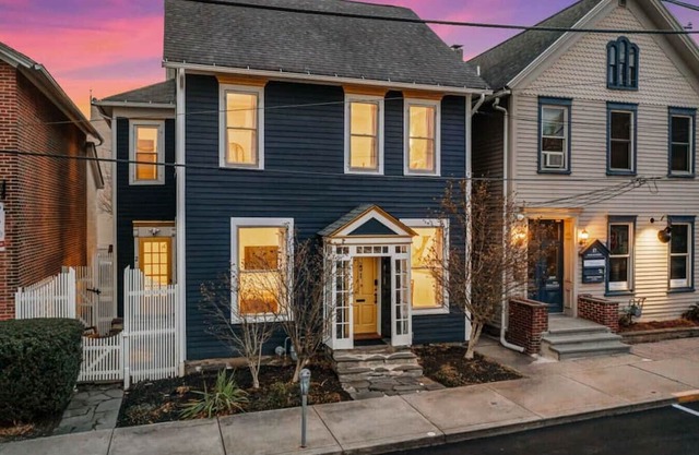 Elegant Historic 5BR Home in Downtown Stroudsburg