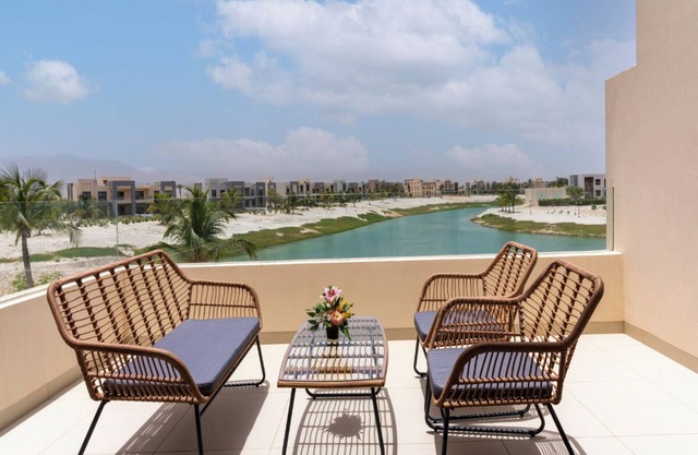 Elegant Lagoon View with Balcony