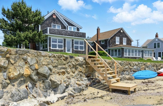 Elegant & Timeless Coastal Retreat