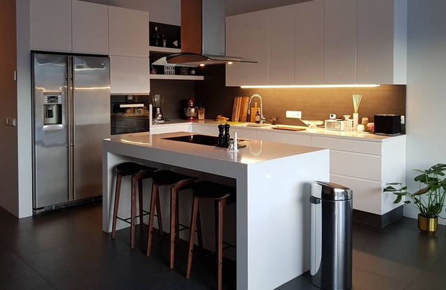 Elegant townhouse with hot tub