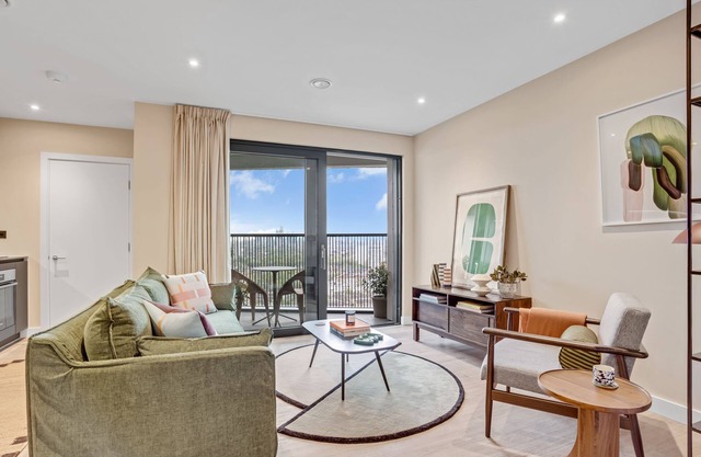 Elegant two-bedroom flat with a spacious balcony