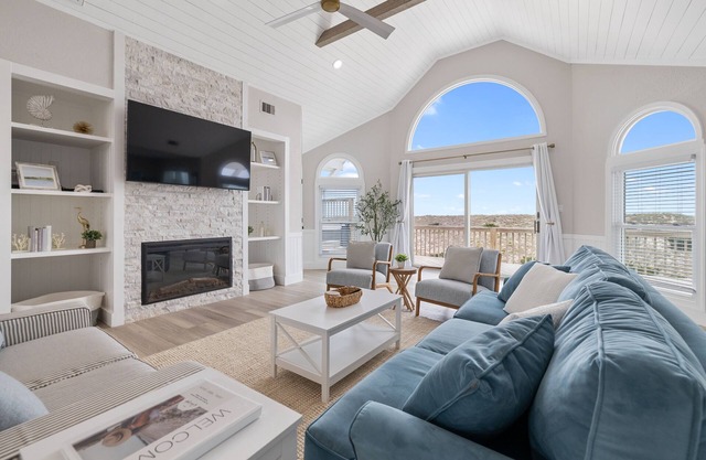 Elegant Updated Oceanfront Home w/Pool & Hot Tub - Fast WIFI & Dog Friendly!