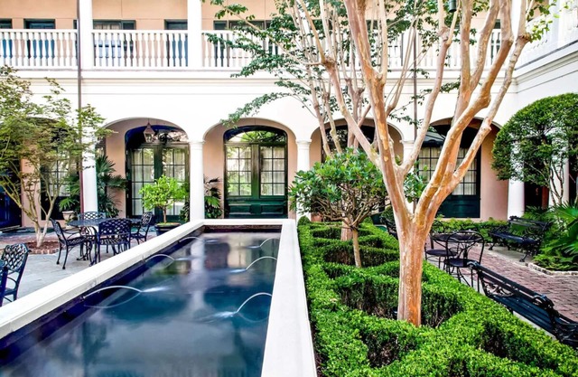 Elegantly Appointed Stay Moments Away from Historic Charleston Wonders